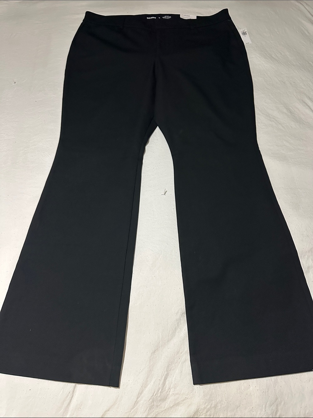 Old Navy Black Women's Pixie Cut Flare Pants